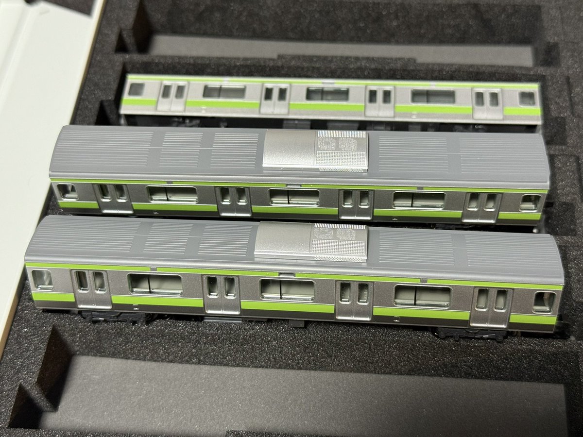 TOMIX山手線E231系を購入。 が、基本セットに本来入っていない600サハ TOMIX山手線E231系を購入。 が、基本セットに本来入っていない600サハ