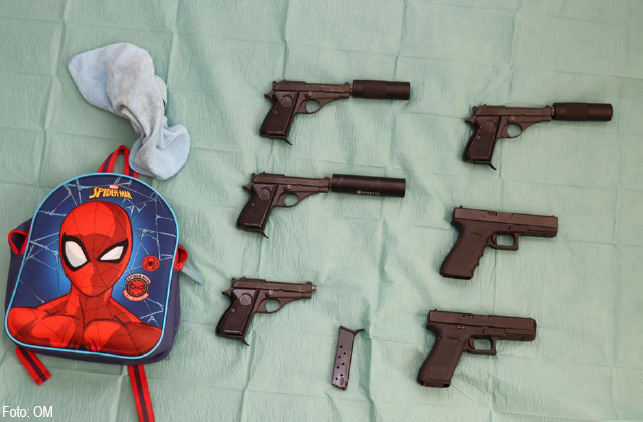 112 melding Vuurwapens en raketwerper in kinderkamer: OM eist tot 9 jaar cel