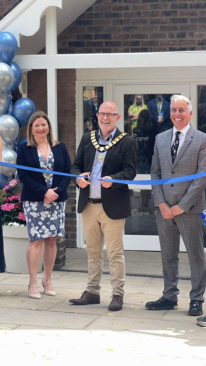 Dawn Abernethy is attending the official opening of CygnetElowen Hospital in Derbyshire today, alongside her husband, the Mayor of Heanor and Loscoe. Dawn is attending as Mayoress/Consort.  

#derbyshire #Heanor #Loscoe #healthcare