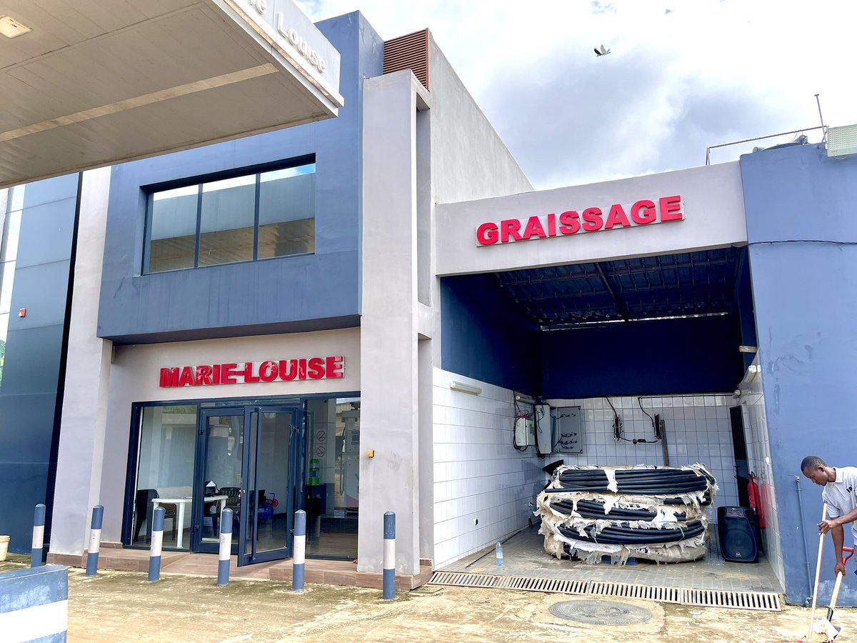 audace_radio's tweet photo. ⛽️ BAJ SERVICES : Votre énergie au Cameroun ! 🇨🇲
Distribution de produits pétroliers + services (graissage) à NDOGPASSI ! ✨
Faites le plein de qualité ! 🚀
#BAJSERVICES #Carburant #Cameroun #Ndogpassi https://t.co/ykKb9yc4ZP