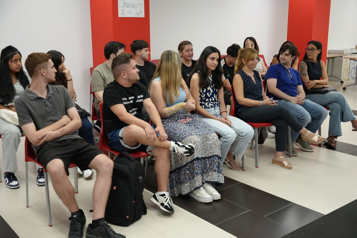 ✅ L'Ajuntament de Mislata rep a 15 joves per a realitzar pràctiques formatives durant l'estiu

👉 Gràcies al programa ‘Mislata et Beca’, els i les estudiants es formaran en diferents departaments municipals

Notícia ➤ mislata.es/va/informa-t/n…