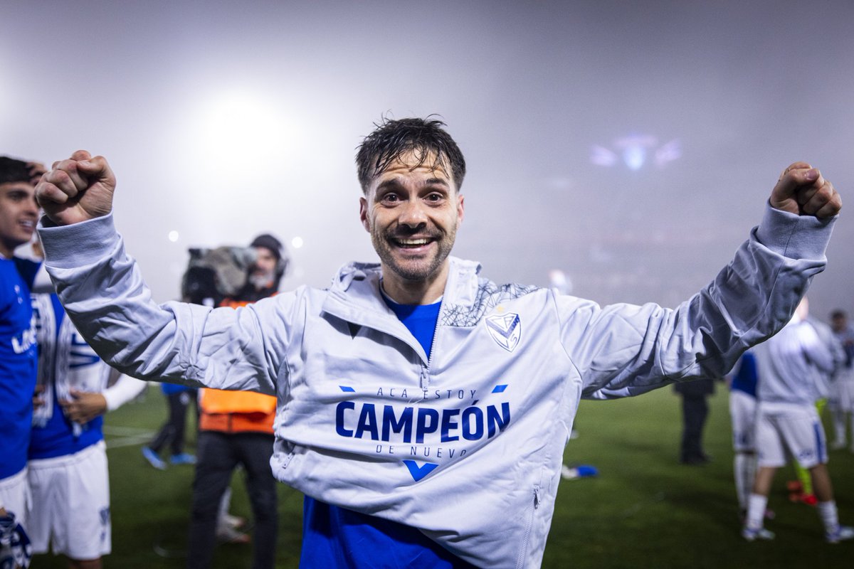 Buen día a vos que sos SUPERCAMPEÓN y amaneciste como nuestro Capitán 😜💪🏼

Sos enorme Chiqui 🙌🏻

💙1️⃣8️⃣⭐️