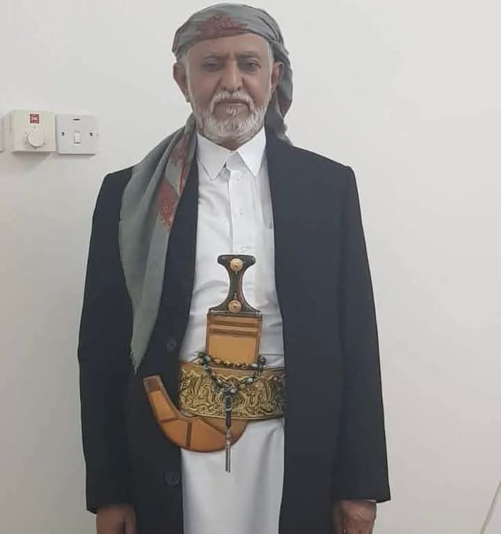 بعد إغلاق مطار صنعاء وتدمير كل الطائرات، اغلقت ابواب هروب القيادات الحوثية عبر مطار صنعاء،واصبحوا  محاصرين.
بالأمس القبض على الشيخ الزايدي من منفذ صرفيت،واليوم هشام شرف وزير خارجية الحوثة السابق 
نحيي عيون صقور أمننا ويجب أن تظل مفتوحة في جميع المنافذ والتدقيق على الوثائق المزورة