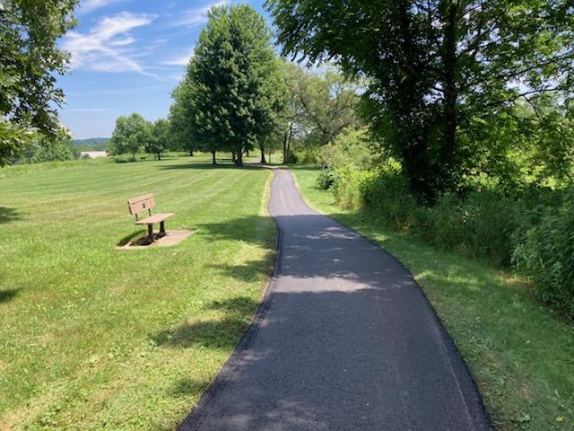 Exciting news! The resurfacing project for the paved trail at River Styx Park is now finished, and it looks fantastic! Plan your visit today and explore more at medinacountyparks.com/index.php/en/p…. #medinacountyparks