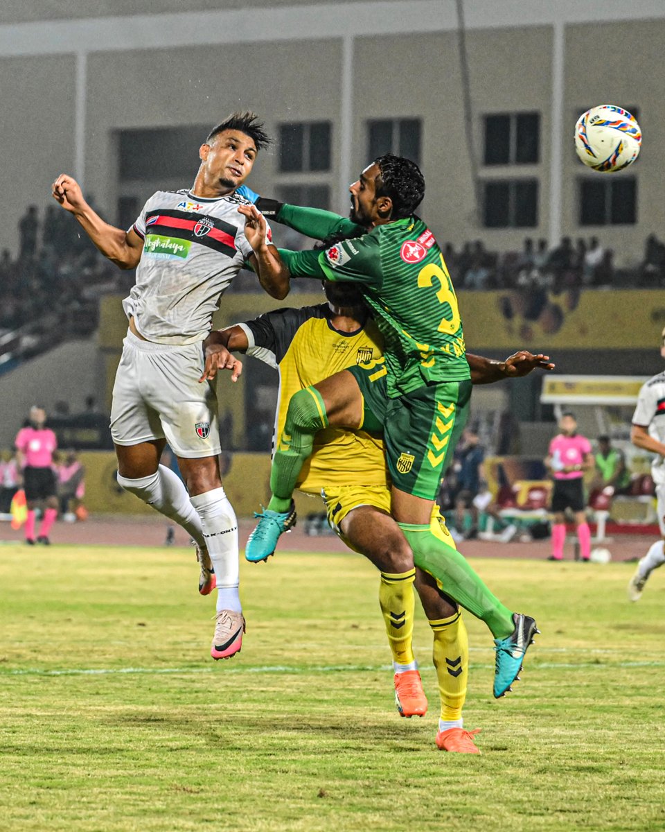 Highlander’s 2024-25 season captured in moments. 📸❤️🤍🖤
(1/3)

#StrongerAsOne #8States1United