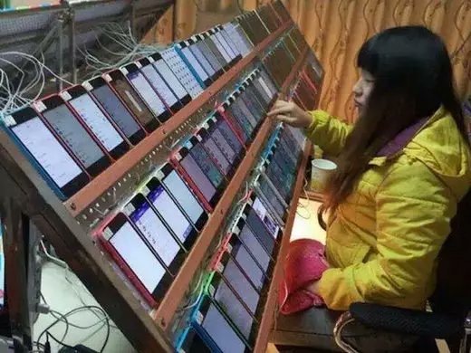 sw_deva_satyam's tweet image. I&apos;m pretty sure this is all the beautiful women that DM me , begging to go to what&apos;s app so they can really scam me...
