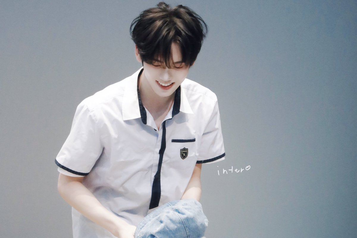 看完了yujin的上学vlog更加觉得高中生时期真的很珍贵🤲🏻✨
#한유진 #韩维辰 #HANYUJIN