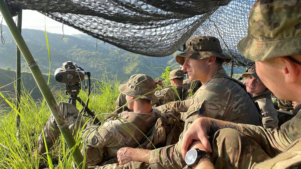 I_Corps's tweet image. Send It 🎯
Soldiers with 5-3 FA, 1st Multi-Domain Task Force, alongside @25thID, delivered long-range fires during a HIMARS live-fire at Fort Magsaysay during #Salaknib25
This is how we build combat credibility, with speed, precision & lethal force with our Philippine allies