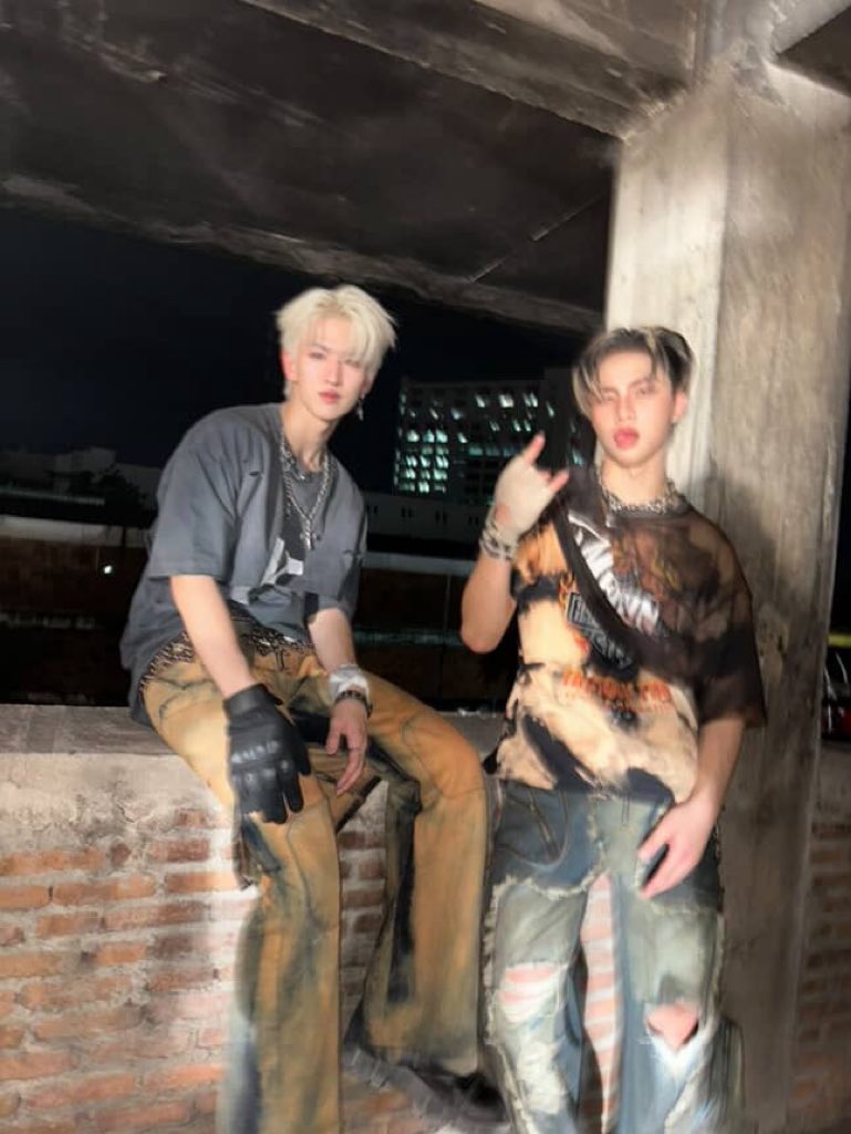 Jungyippy's tweet image. Boss?

#BUS_BOSSINTHEBUILDING_MV
#JUNGT