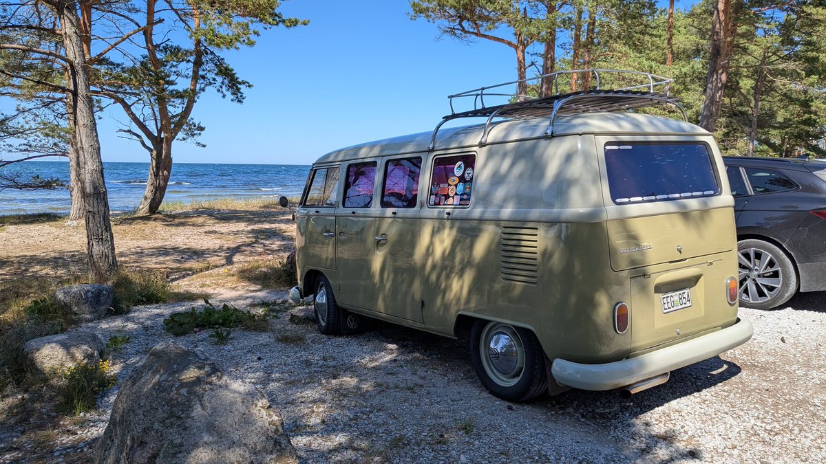 Un jour sur la plage à Fårö
VW Combi