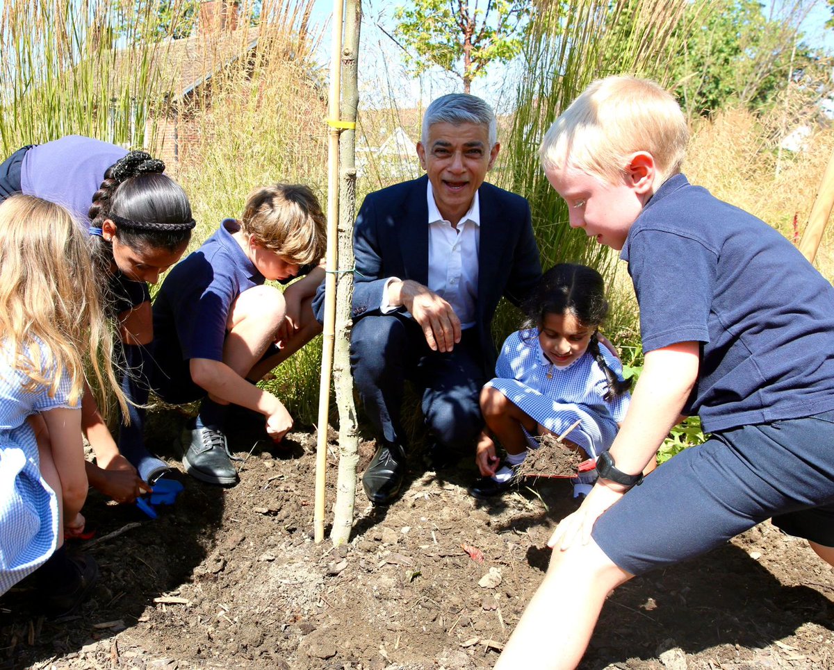 .<a href="/mayoroflondon/">Mayor of London, Sadiq Khan</a> officially opened Springfield Park in Wandsworth – the biggest park created in London since the 2012 Olympics. It’s a key part of the transformation at Springfield Hospital, with affordable homes, green spaces &amp; access to nature for local people &amp; hospital users