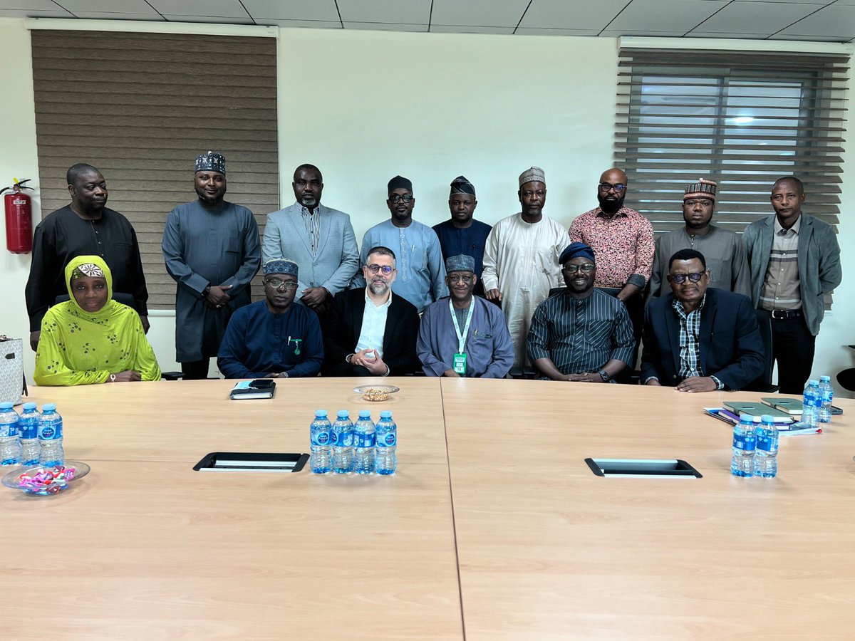 OFFICIALNISO_NG's tweet photo. The Management of NISO, led by the MD/CEO, Engr. Abdu Bello Mohammed, met with Siemens Energy to discuss the next steps in modernising Nigeria’s SCADA/EMS systems under the Presidential Power Initiative (PPI). https://t.co/GPk8PJxUeg