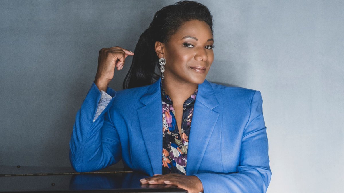 Mae’r soprano chwedlonol Elizabeth Llewellyn yn ymuno gyda Jiří Habart a WNO fis Hydref hwn yn RWCMD.

Mwynhewch Wesendonck Lieder gan Wagner, Yr Orymdaith Dwrcaidd gan Beethoven, Haydn, a Symffoni Rhif 8 Dvořák.

Dysgwch fwy:  👉 buff.ly/n2c806F