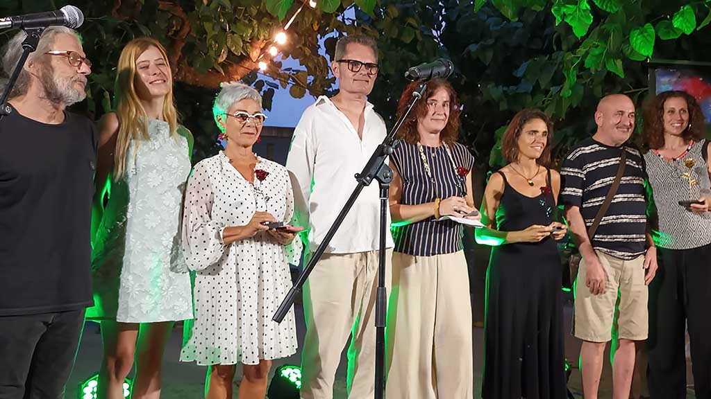 🟢 Els Jocs Florals de l’Ebre premien a Montse Barceló, amb mencions per a Mercè Baena i Carme Cruelles

📷 LA NOTÍCIA: setmanarilebre.cat/els-jocs-flora…

<a href="/Benifallet/">Benifallet</a> <a href="/ArturoGaya/">Arturo Gaya</a> <a href="/e_casasses/">enric casasses</a> <a href="/laltraedi/">L'Altra Editorial</a> #ZoraidaBurgos <a href="/CulturaStte/">CulturaTerresEbre</a> <a href="/cultura_cat/">Cultura</a> <a href="/manelzaera/">Manel Zaera 🎗</a> #poesia #Benifallet #TerresdelEbre