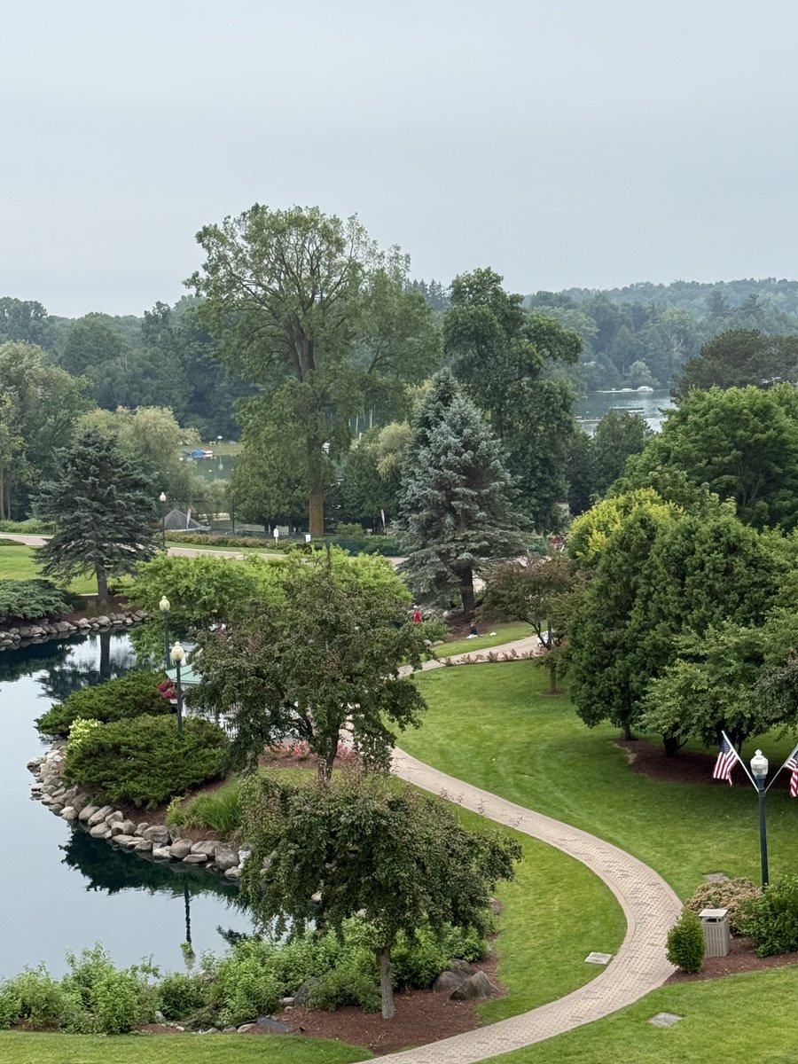 Happy Wednesday. Not Chicago.