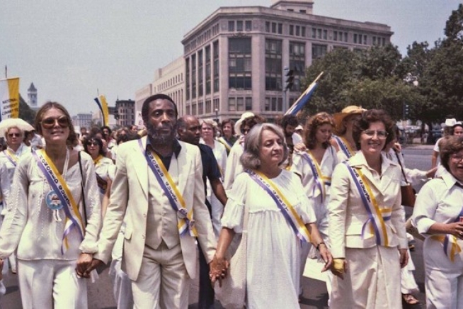 OTD in 1978, 100,000+ people marched to support the ERA. Today, the required 38 states have ratified the ERA, but the last 3 came after the deadline Congress inserted into the resolution sending the ERA to the states. It is time for Congress to remove that deadline. #WeTheMen