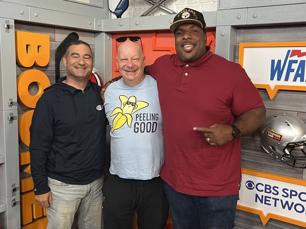 Here’s Jerry, ⁦<a href="/realjeffreyross/">Jeff Ross</a>⁩ and Willie Colon. For tix to Jeff’s show, ‘Take a Banana For The Ride’ go to jeffrossbroadway.com