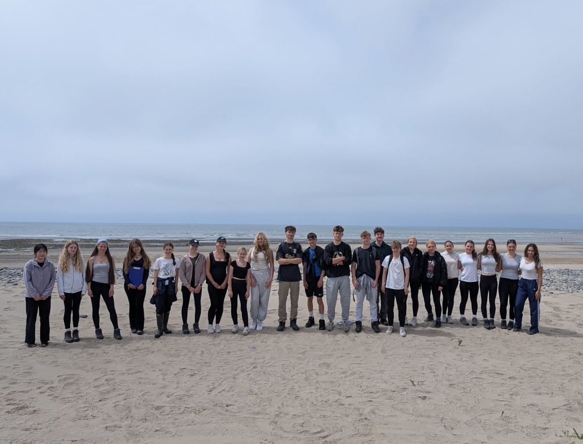 StraUponAvonSch's tweet image. Y12 biology students have spent a great day at Ynyslas Dunes bringing to life study from the classroom #SuASEnthuse