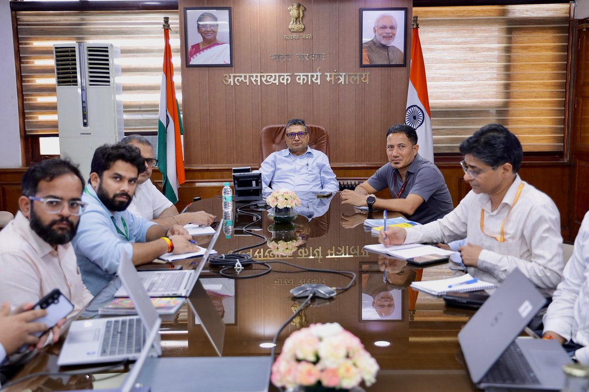 Dr. Chandra Shekhar Kumar, Secretary, Ministry of Minority Affairs, chaired a meeting with #PMJVK &amp; NIC officials today to review the progress of the #PMJVK portal.
Discussions focused on enhancing portal features, improving digitisation &amp; incorporating suggestions to make it