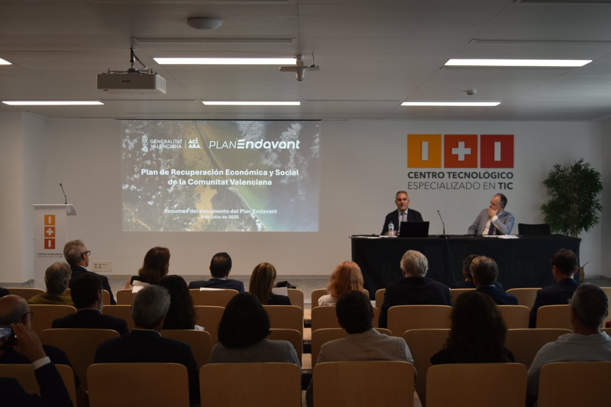 🗣️Gan Pampols explica el #PlanEndavant ante los miembros de <a href="/Redit_es/">REDIT</a> 

🔎El visor de geolocalización garantiza aplicar la innovación en las catástrofes

🏛 4 ejes básicos y más de 300 medidas para recuperar la Comunitat Valenciana

🔘Más información: breu.gva.es/b/h0Tf