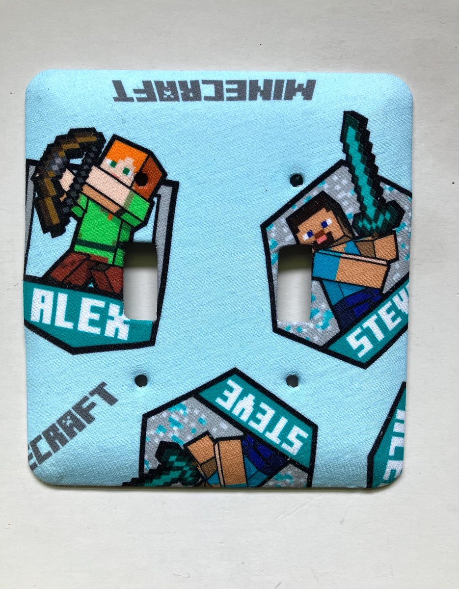 PamelaBaker67's tweet photo. https://t.co/VynMPJvWyO @Clairemdesigns #EJWTT #Minecraft #DoubleLightSwitchPlate https://t.co/auVtR56PGC