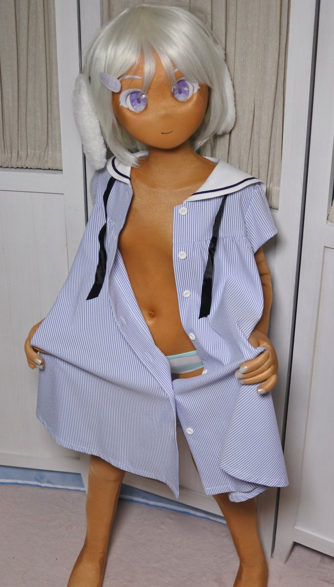 (*'▽')ふろんとオープンすたいるな制服ちゅきデス❣

(*‘ω‘ *)夏のインナーはパンイチですがなにか❓

ちゃんとパンツはいてて(*‘∀‘)えらい！

#ノーブラの日