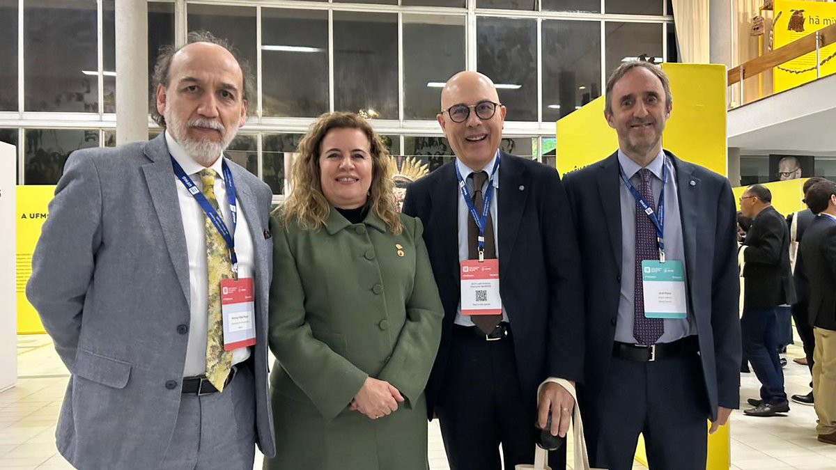 Me encuentro en la Universidad Federal de Minas Gerais como invitado especial de Chile para hablar de la creación de entornos académicos inclusivos. Esta cumbre es organizada por la UFMG y el Times Higher Education, la más grande empresa de rankings de educación superior