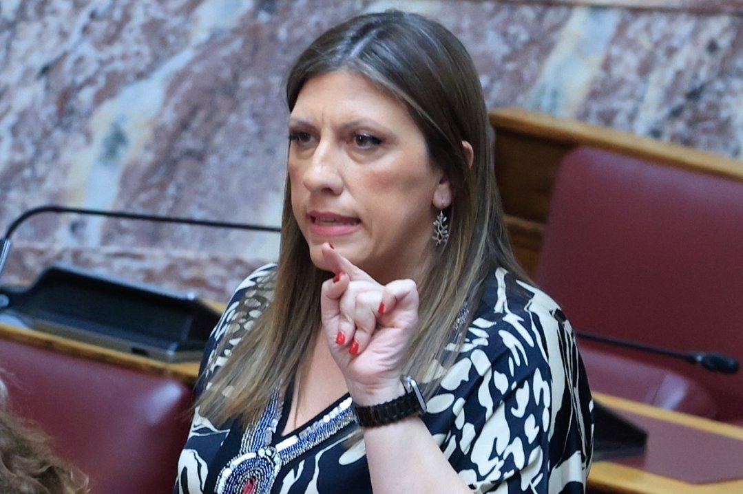 Έκανε κι η μύγα κώλο και έχεσε το κόσμο όλο