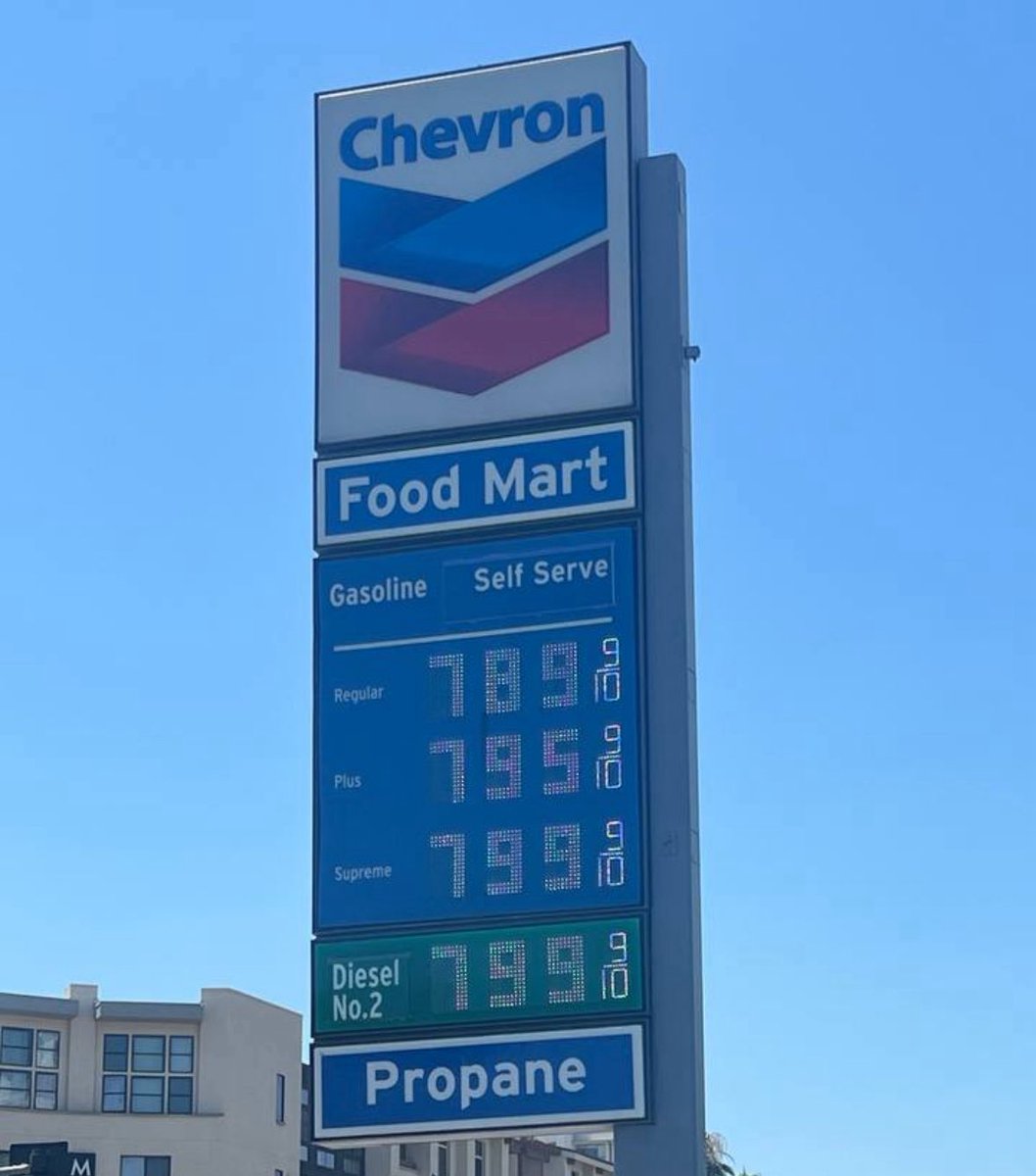 TaraBull tweet media