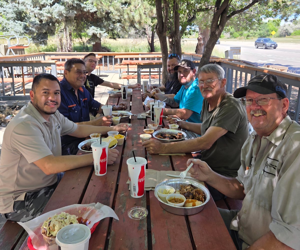 CU_PTS's tweet image. Today is Mechanic Appreciation Day! Please join us in thanking our mechanics for their dedication to making CU the incredible place it is. If you see them working on, in, around or under a Buff Bus today, please join us in sending our huge thanks!