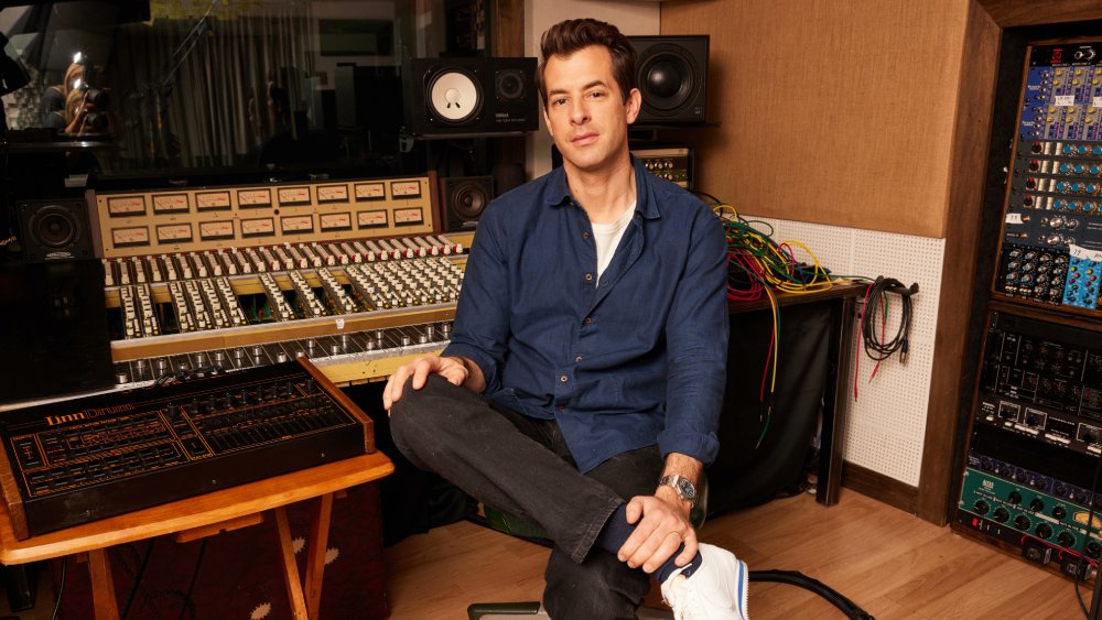BeatlesPraise's tweet image. "The Beatles were about moving forward, always. They were breaking down barriers every time they went into the studio . . . Paul and John were always trying to outdo each other, outdo Brian Wilson, outdo whoever else they were thinking about. There is nothing dated about what…
