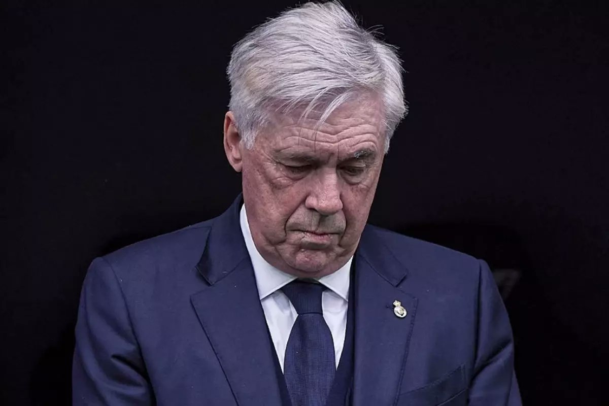 Brezilya Milli Futbol Takımı Teknik Direktörü Carlo Ancelotti, vergi kaçakçılığı suçundan bir yıl hapis ve 386 bin euro para cezasına çarptırıldı.
