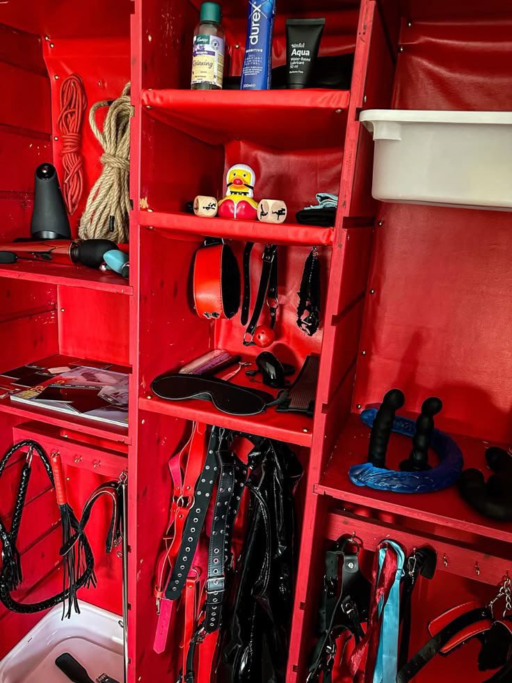 Bist du bereit, mein Sklave zu sein 🫵😊