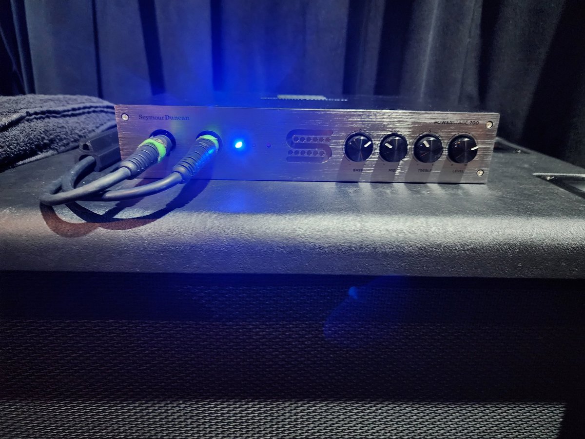 MikeOrlando1's tweet photo. My MVP of my @category7band live rig was my new @SeymourDuncan PowerStage 700! This thing simply cranks! Plenty of headroom, on the spot killer EQ voiced perfectly &amp; powered the 2 EVH 4x12 cabs in true stereo like a champ @ 16ohms &amp; loud as hell!

#seymourduncan #powerstage700 https://t.co/okJVZbIH5n