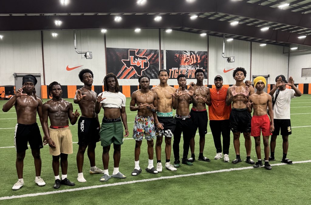 There’s so much talent in Lancaster-DeSoto Area — College Coaches if you’re looking for a ‘26/‘27, tap-in!!

No matter the wideout, no matter the route, no matter the break, &amp; no matter the transition — these boys can defend. I’m willing to put the house on it, 〽️embers Only. 📦