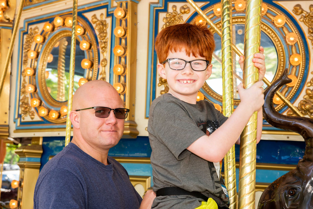 pittsburghparks's tweet image. 🎉 Looking for a one-of-a-kind birthday spot? 🎠 Celebrate with a spin! 🎉 Host your celebration at the PNC Carousel in Schenley Plaza! Enjoy unlimited rides, space to gather for your entire entourage, and festive fun in the heart of Oakland.
🎁 Perfect for kids (and kids at…