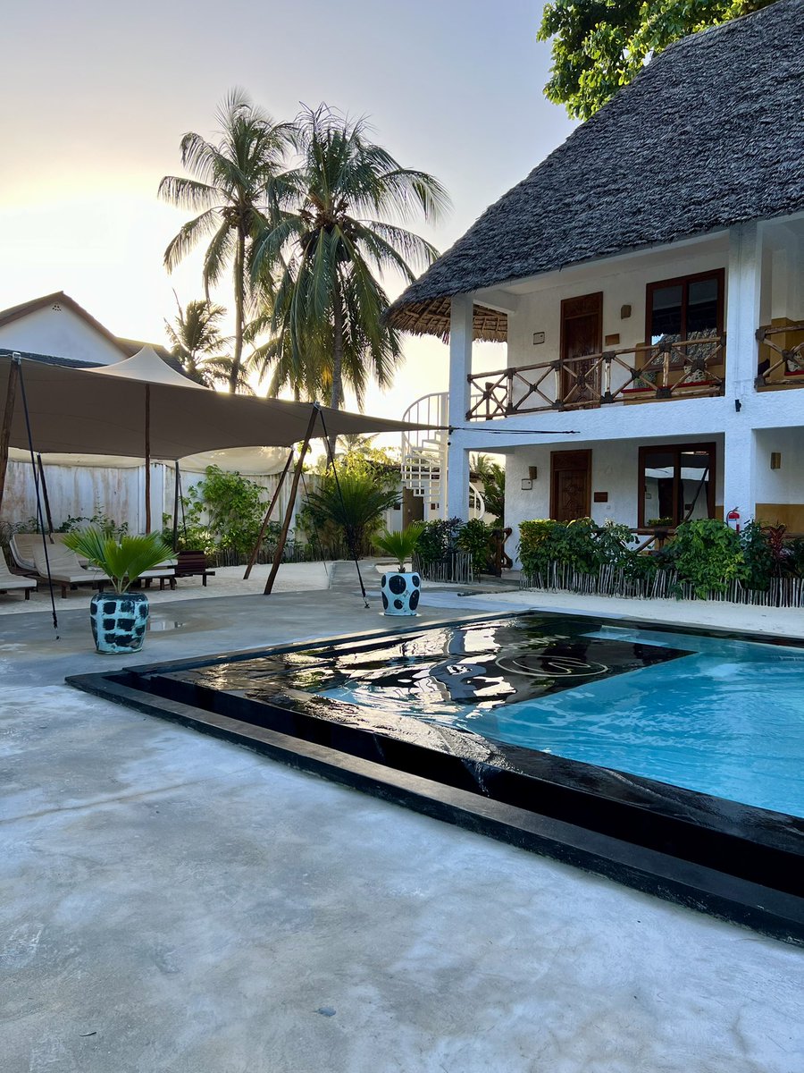 Chems6910's tweet photo. 🏝️🌅 https://t.co/68C91UntDb