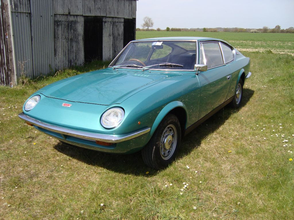 CarsCampers's tweet photo. One of just 98 ever produced by #Vignale in Torino—and one of only around 20 in RHD—this  #Fiat125B Samantha is a collector’s dream.

Now UK-registered and MOT’d, this Samantha is ready to turn heads wherever she goes.

https://t.co/X0I683xROe https://t.co/dXc9ViGbvB