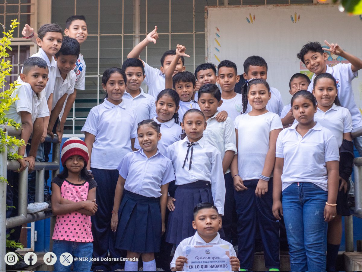 Encuentro semanal de "Creciendo en Valores"

Tema: En unidad por el trabajo cooperativo

Esta semana reflexionamos sobre la importancia de unir esfuerzos y sumar talentos.