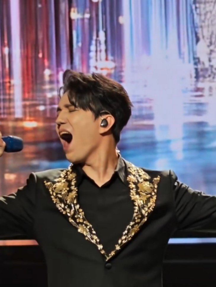 <a href="/nbi37/">nbi37 DQ♩</a> SON OF THE GREAT STEPPE 
IN LOVE WITH MUSIC 
🎋🎍🎋
Cada canción que interpretas nos emociona, tu forma de cantar, mantiene al público embelesado!
#DimashQudaibergen