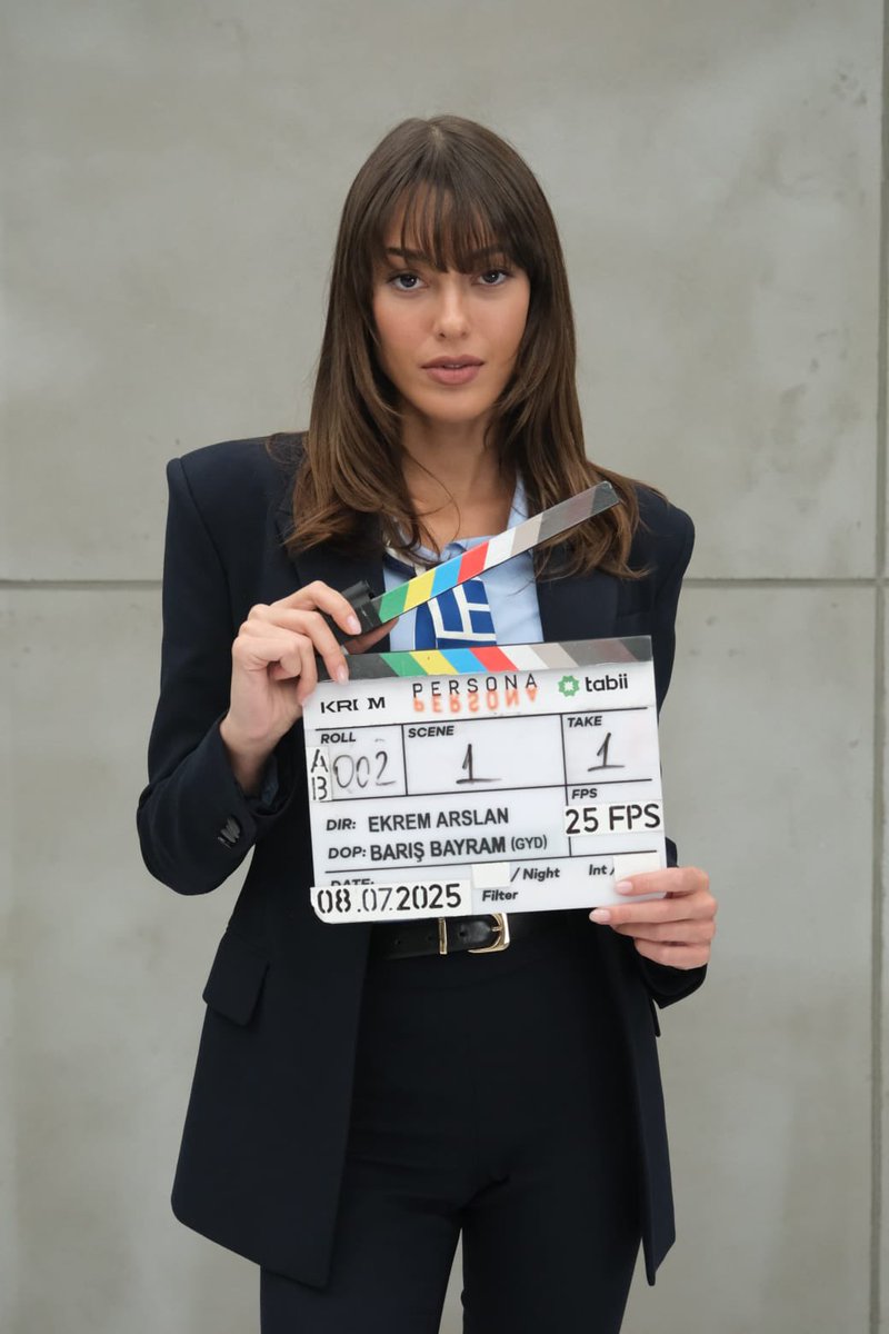 🕵🏻‍♀️🩶