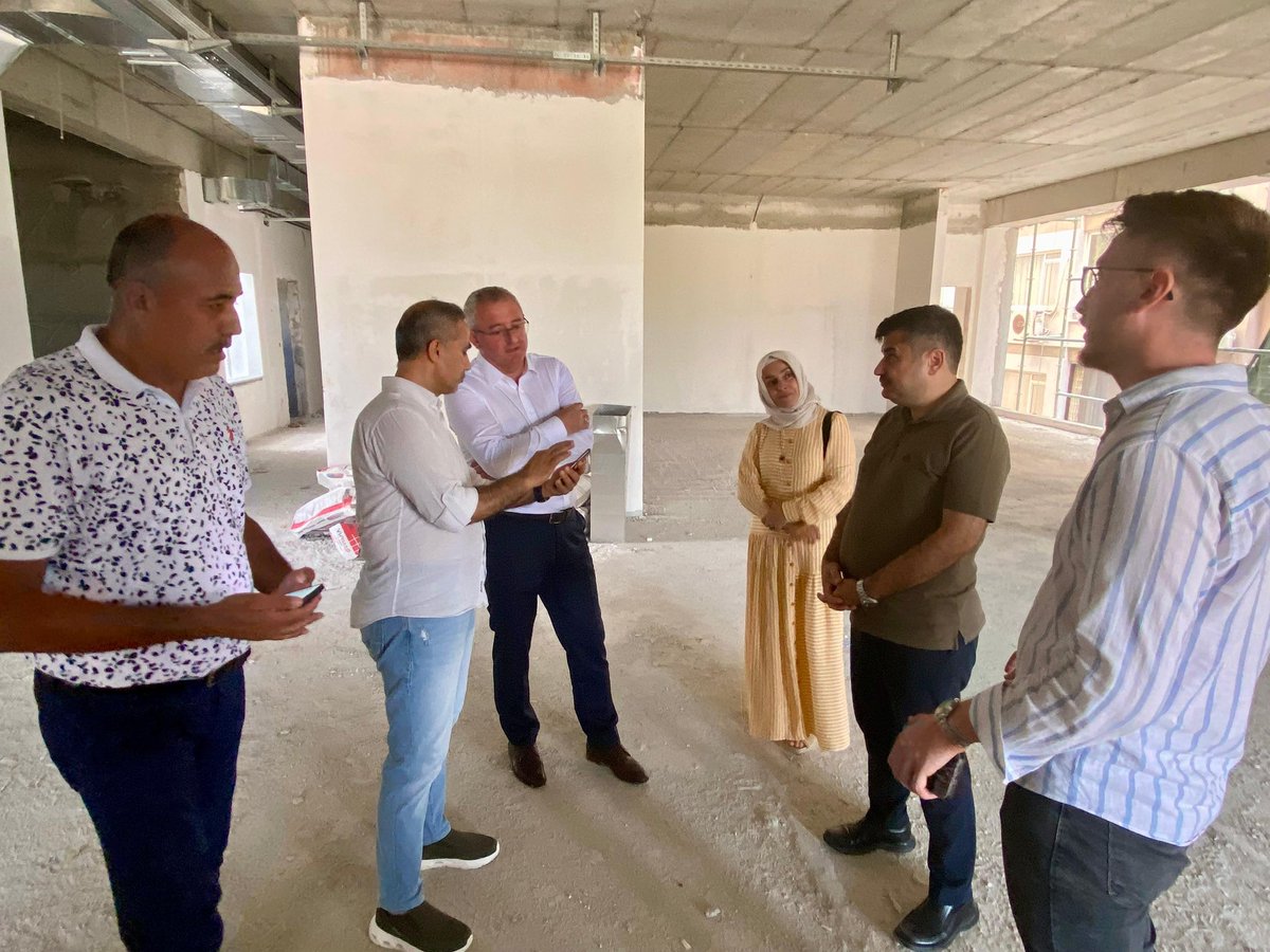 Kaymakamımız Muhammet Önder, yapımı devam eden İskenderun Öğretmenevi İnşaat alanını ziyaret ederek yetkililerden çalışmalar hakkında bilgi aldı.