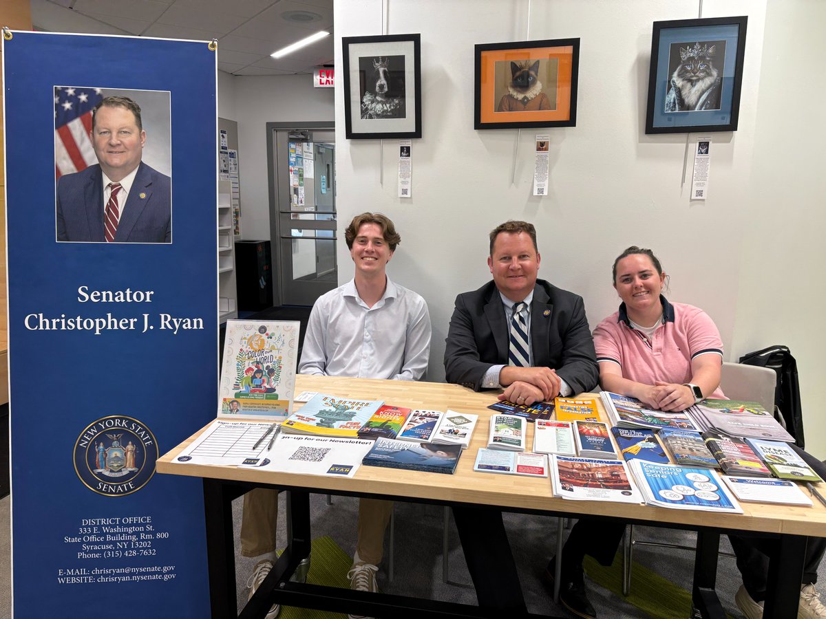 Yesterday, I was at Mobile Office Hours at the Liverpool Public Library! I appreciated the chance to meet one-on-one with constituents and hear what matters most to you. I’m looking forward to upcoming stops in Oswego, Central Square, and Jamesville/DeWitt—stay tuned for details!