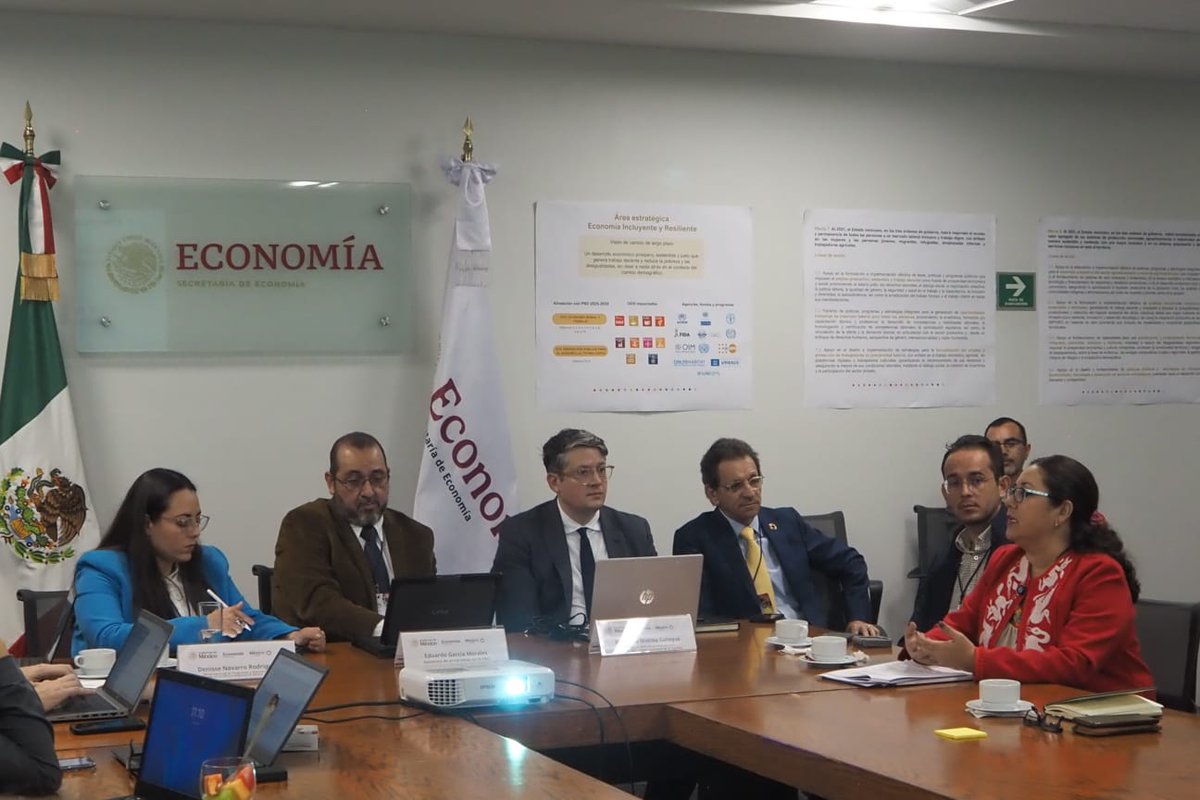 emglobales's tweet photo. La creación de alianzas para un futuro sostenible y el cumplimiento de los ODS son el camino para un futuro sostenible del país y del mundo.

Gracias a @hector_ochoa_m, director general del Consejo Nacional de la @SecAgenda2030Mx, @SE_mx, y a @Ismael_Ortiz, Titular de la Unidad de Inteligencia Económica Global, por la invitación al Diálogo Nacional Multiactor para el Desarrollo Sostenible 2026-2031. 

Los temas clave: gobernanza, inclusión, economía y clima.