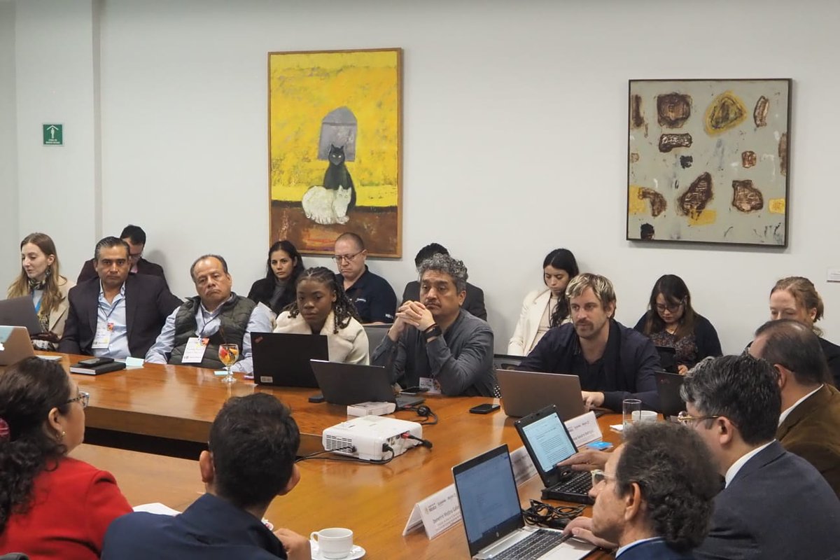 emglobales's tweet photo. La creación de alianzas para un futuro sostenible y el cumplimiento de los ODS son el camino para un futuro sostenible del país y del mundo.

Gracias a @hector_ochoa_m, director general del Consejo Nacional de la @SecAgenda2030Mx, @SE_mx, y a @Ismael_Ortiz, Titular de la Unidad de Inteligencia Económica Global, por la invitación al Diálogo Nacional Multiactor para el Desarrollo Sostenible 2026-2031. 

Los temas clave: gobernanza, inclusión, economía y clima.