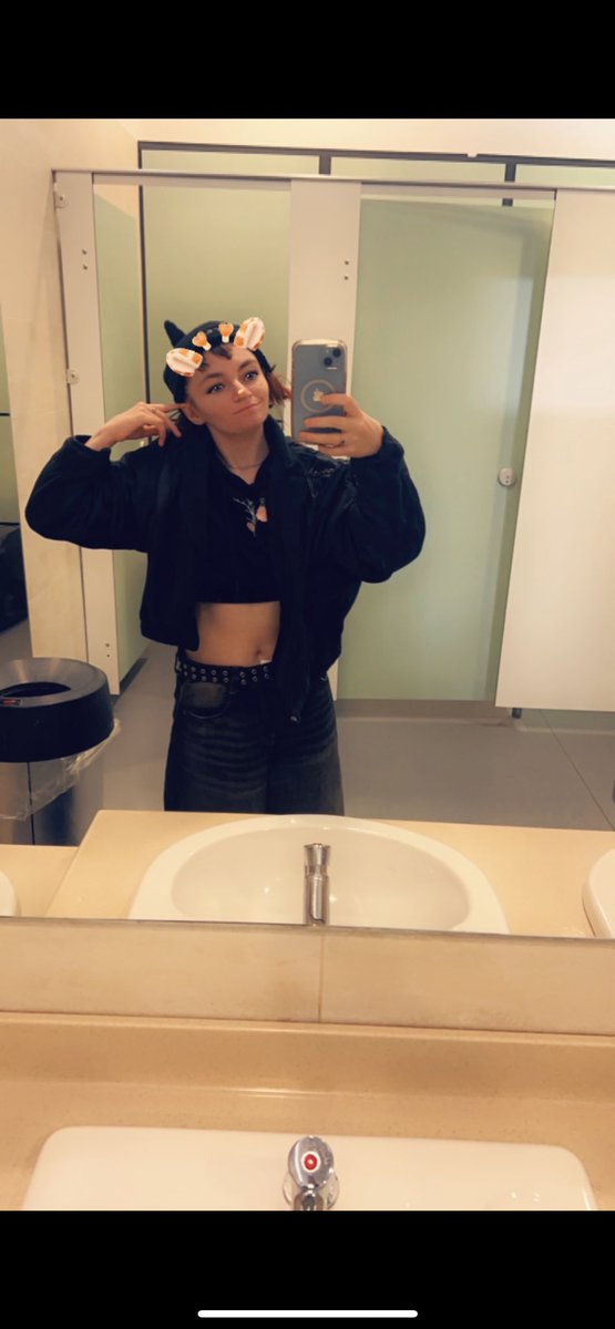 Emily💙 tweet media