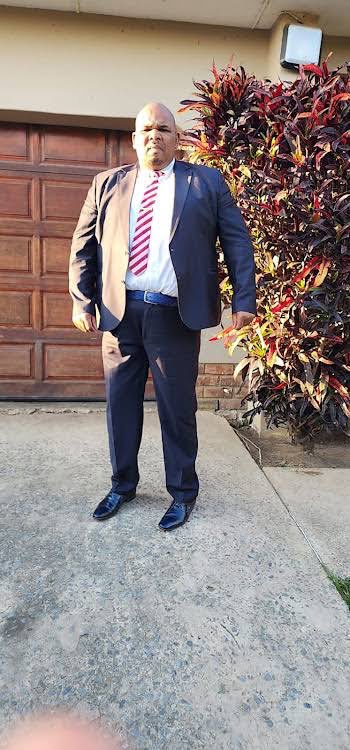 ZizinjaAbelungu's tweet image. 📣🔇Sizwe Kupelo, Deputy Director of Communication in the Eastern Cape Health Department does not have a Matric Certificate. 

He forged a Matric Certificate 2002 and has been working for the department ever since 

-They even refer to him as "Dr Kupelo" 🤦🏾‍♂️😮‍💨