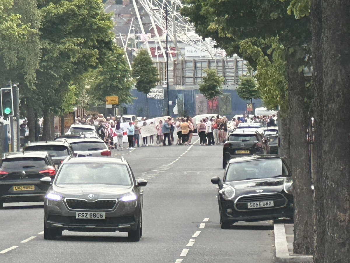 Donegal Road blocked by protesters <a href="/BelfastLive/">Belfast Live</a> <a href="/BelTel/">Belfast Telegraph</a> <a href="/BBCNewsNI/">BBC News NI</a>