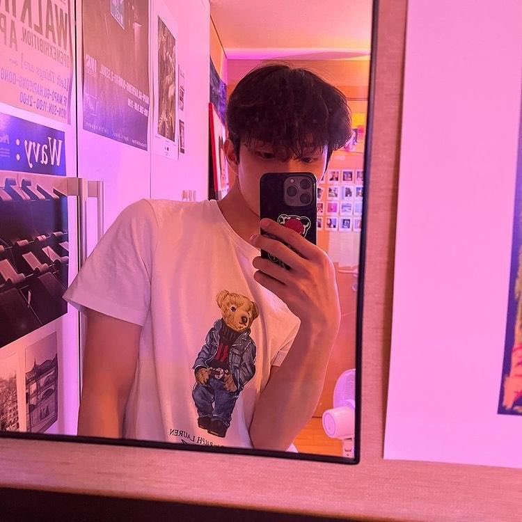 uonjour's tweet photo. ⠀
⠀
[ 💬 #VOYZ_SETH ]
͜✦ dear NAVIGATORS
⠀
💌 Hello, NAVI! Long time no see. I'm still awake, btw. How's life lately? I hope your day always be happy and still healthy.
⠀ 
⠀ https://t.co/r0rZuo1udM
