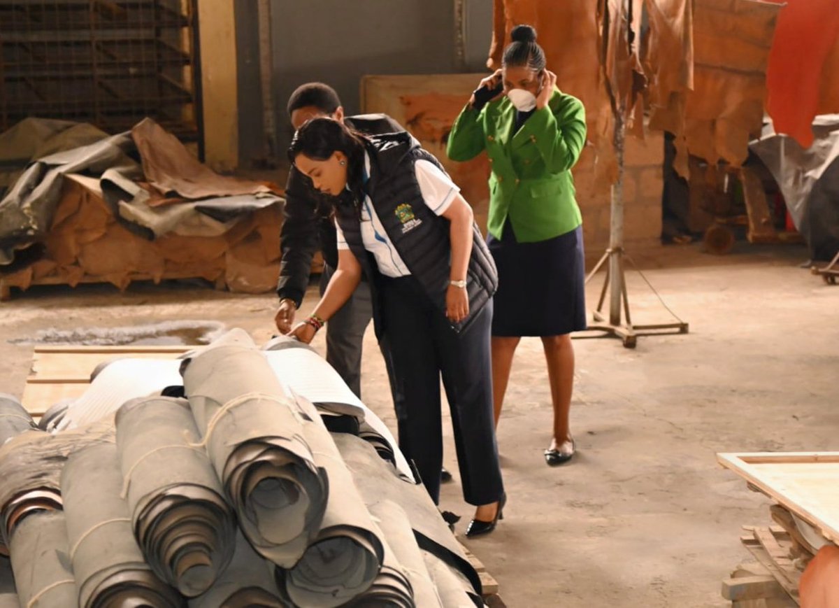 Quality and affordable finished leather at Ewaso Ngiro Tannery and Leather Factory.
#NgoziniMali #SupportLocal
#BuyKenyaBuildKenya